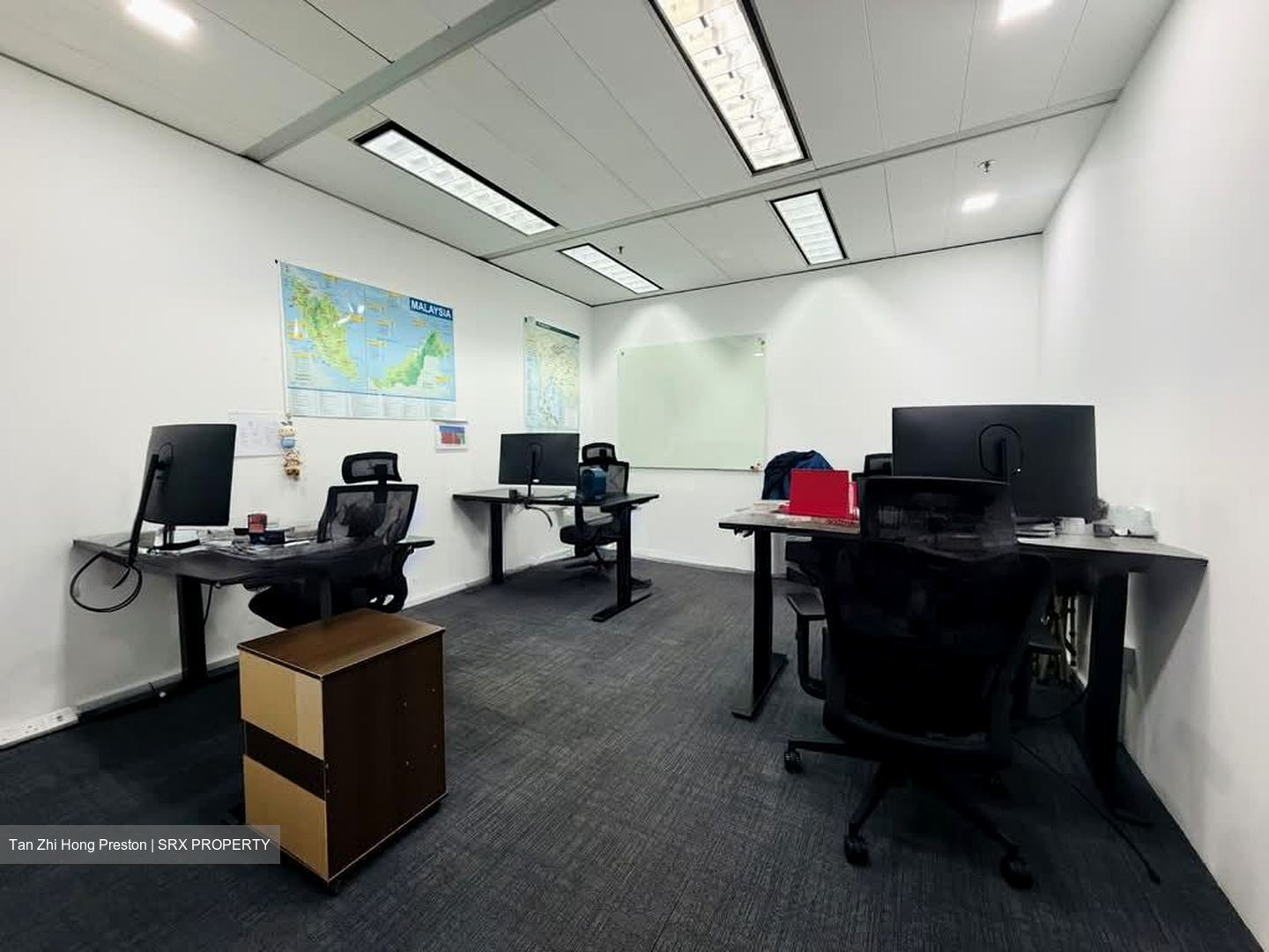 Gateway East (D7), Office #552440941